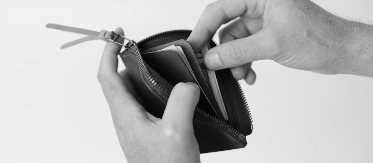 Zip Luxe V2 Wallet, Black Chromexcel - MAKR